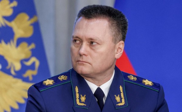 
                    Краснов назвал &laquo;бездушием&raquo; отмену выплат семьям участников спецоперации
                