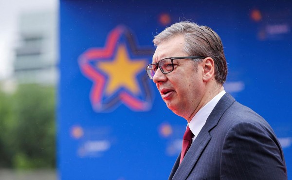 
                    Вучич призвал не считать сербов &laquo;маленькими русскими&raquo;
                