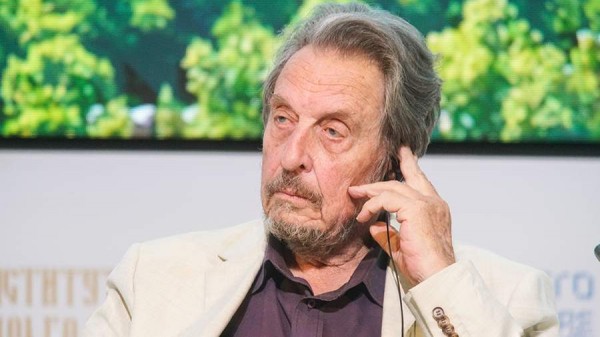 
                    Эррол Маск связал запреты российских СМИ на Западе со страхом европейских властей

        