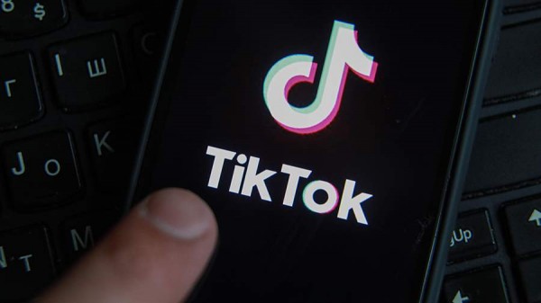 СМИ сообщили об опровержении ByteDance продажи TikTok американским компаниям
СМИ сообщили об опровержении ByteDance продажи TikTok американским компаниям