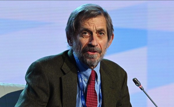 
                    Экс-советник Буша заявил, что России &laquo;пора объявить о победе&raquo; на Украине
                