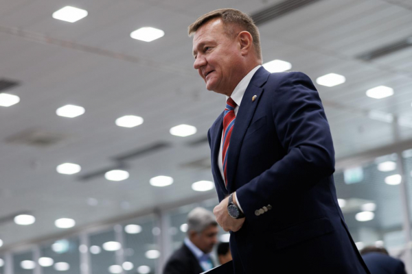 Пентагон анонсировал отправку дополнительного оружия на Украину
Пентагон анонсировал отправку дополнительного оружия на Украину