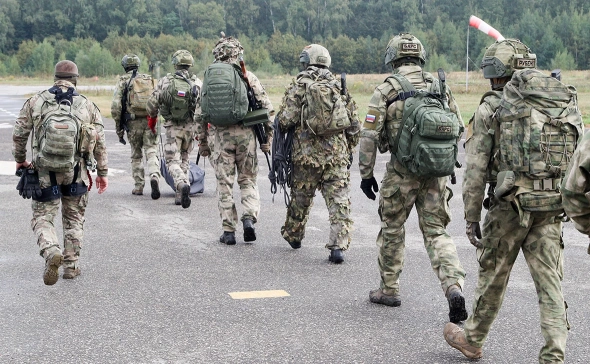 
                    После удара ВСУ в Херсонской области рухнула часть пятиэтажки
                