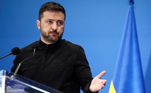 
                    FT назвала конфликт с НАБУ падением Зеленского &laquo;с пьедестала демократии&raquo;
                