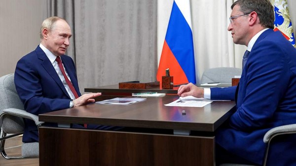 Путин поддержал идею о предоставлении регионам полномочий для запрета вейпов
Путин поддержал идею о предоставлении регионам полномочий для запрета вейпов