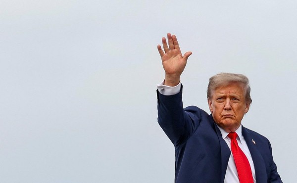 
                    CNN узнал, какие гарантии для Украины Трамп обсудил с Европой
                