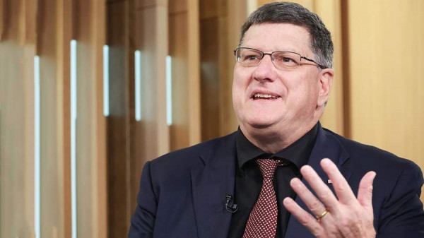 
                    Бывший офицер разведки США Риттер призвал американцев приезжать в Россию

        