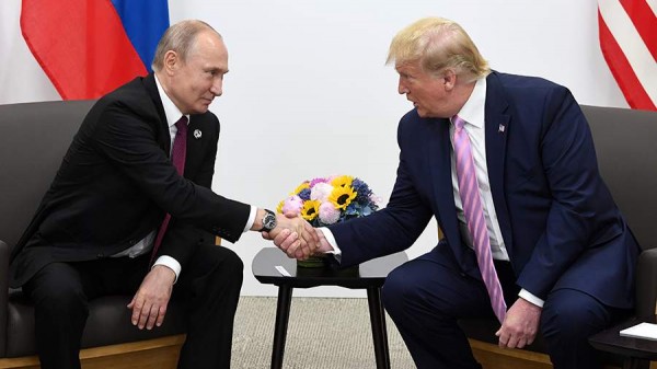 
                    Трамп анонсировал встречу с Путиным на Аляске 15 августа

        