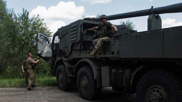 
                    Политолог назвал искажением реальности взгляд Европы на украинский конфликт

        