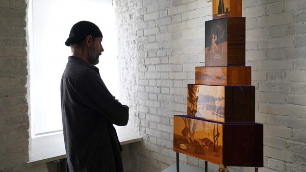 
                    Начался последний этап летней выставки от центра AZ/ART

        