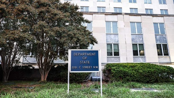 
                    Госдеп США намерен проверить более 55 млн получивших визы иностранцев

        
