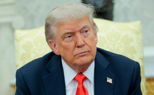
                    Reuters назвал время беседы Трампа с ЕС и Киевом перед встречей на Аляске
                