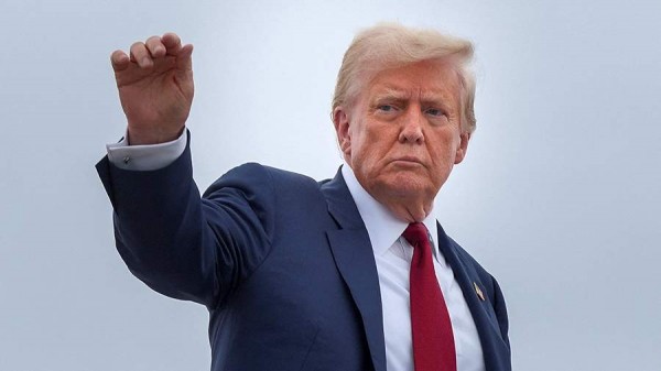 
                    NYP сообщила об отказе крупных банков США в обслуживании Трампа

        
