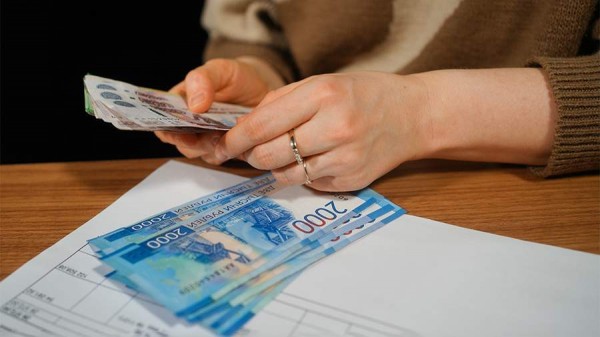 Правительство РФ проиндексирует зарплату ряду категорий бюджетников с 1 октября
Правительство РФ проиндексирует зарплату ряду категорий бюджетников с 1 октября
