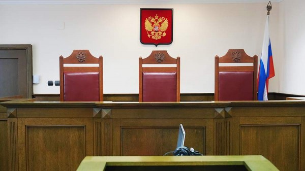 
                    Суд отказал в компенсации перенесшей ботулизм после заказа в &laquo;Самокате&raquo; москвичке

        