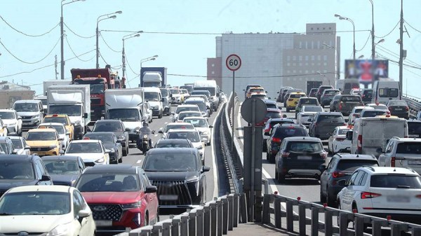 Комитет Госдумы не поддержал штрафы за превышение средней скорости
Комитет Госдумы не поддержал штрафы за превышение средней скорости