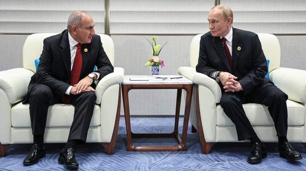 Пашинян высоко оценил диалог с Путиным
Пашинян высоко оценил диалог с Путиным