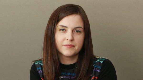 
                    Суд в Москве арестовал первого замминистра строительства ДНР Мерваезову

        
