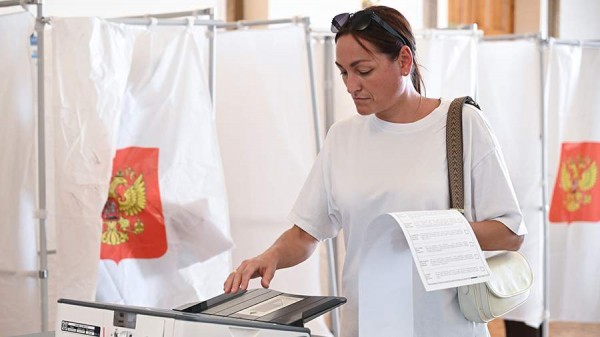 
                    Свыше 16 млн человек уже проголосовали на выборах разного уровня в РФ

        
