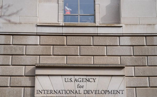 
                    США отказались отдать Бельгии миллионы презервативов после закрытия USAID
                