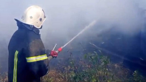 
                    Пять частных домов пострадали при пожаре в Ростовской области

        