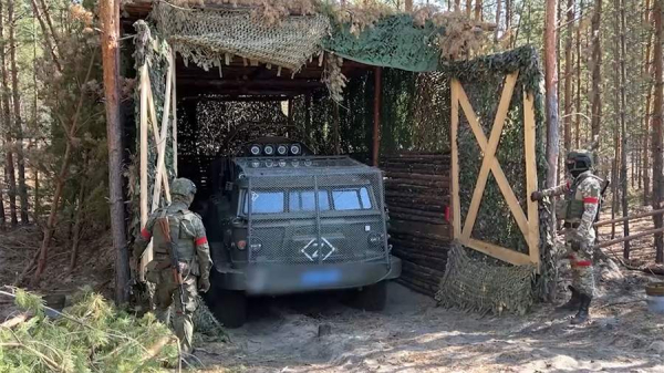 
                    Расчеты РСЗО &laquo;Ураган&raquo; сорвали ротацию ВСУ в зоне СВО в ЛНР

        