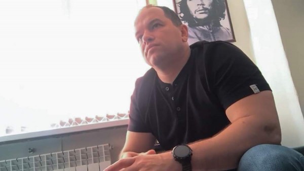 Военный блогер Алехин заявил о доходах в сотни тысяч рублей от рекламы
Военный блогер Алехин заявил о доходах в сотни тысяч рублей от рекламы