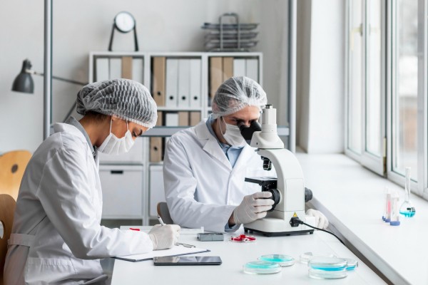 
                    CNN сообщил о попытках Трампа надавить на Россию для переговоров
                