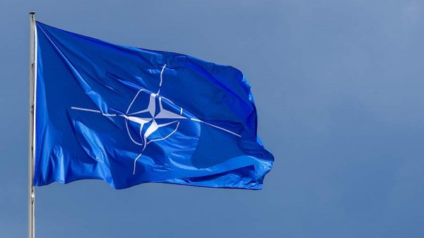 
                    Le Figaro сообщила об усилении тревоги НАТО по поводу поддержки США

        