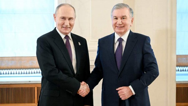 
                    Путин указал на динамичное развитие отношений между РФ и Узбекистаном

        