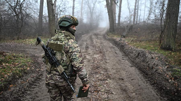 ВС РФ эвакуировали мирных жителей из Красноармейска в ДНР
ВС РФ эвакуировали мирных жителей из Красноармейска в ДНР