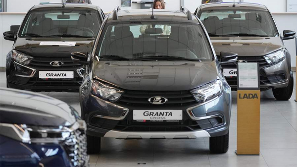 
                    АвтоВАЗ объявил отзыв Lada Granta для проверки узлов

        