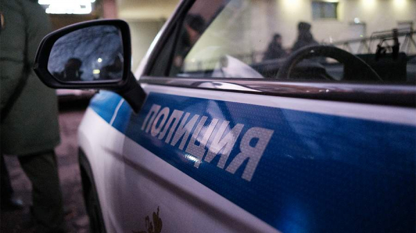 
                    Мошенники украли у пенсионера 48 млн рублей под видом замены счета

        