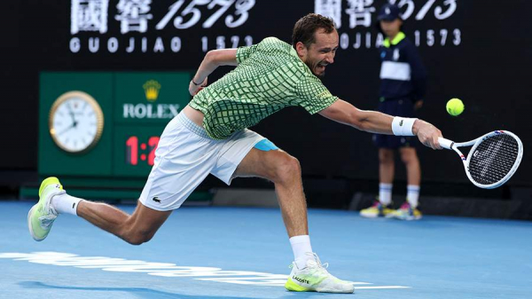 Даниил Медведев проиграл американцу Тьену и покинул Australian Open
Даниил Медведев проиграл американцу Тьену и покинул Australian Open