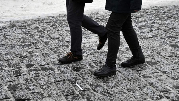 «Желтый» уровень опасности из-за гололедицы объявлен в Москве с 12 февраля
«Желтый» уровень опасности из-за гололедицы объявлен в Москве с 12 февраля