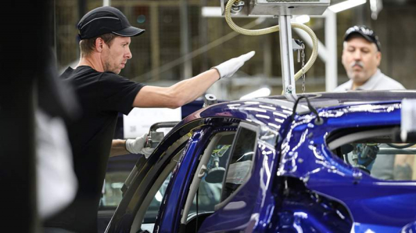 
                    АвтоВАЗ сварил более 200 кузовов кроссовера Lada Azimut

        