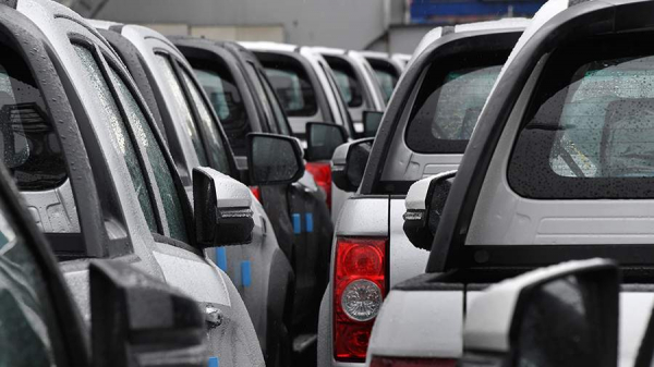 
                    Россия стала крупнейшим импортером автомобилей из Китая

        