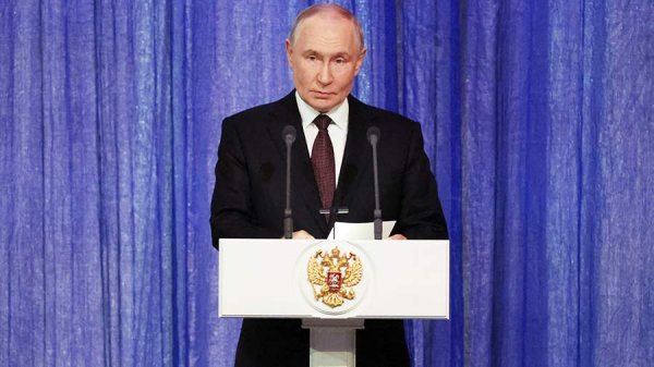Путин отметил потенциал Говорухина в качестве президента России
Путин отметил потенциал Говорухина в качестве президента России
