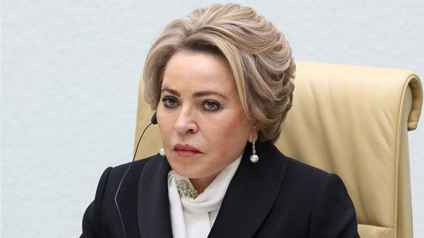 Матвиенко вручила государственные награды участникам СВО в Калининградской области
Матвиенко вручила государственные награды участникам СВО в Калининградской области