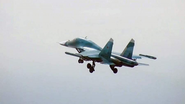 Российский истребитель Су-34 ликвидировал взвод ВСУ в бункере в Сумской области
Российский истребитель Су-34 ликвидировал взвод ВСУ в бункере в Сумской области