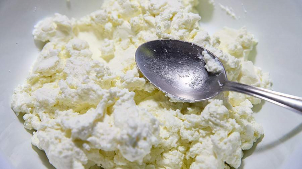 Гастроэнтеролог предупредила о рисках при употреблении молочных продуктах
Гастроэнтеролог предупредила о рисках при употреблении молочных продуктах