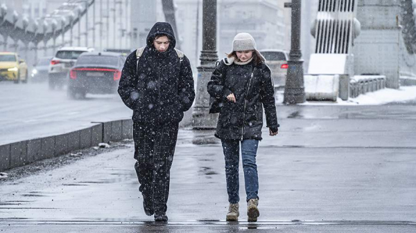 
                    Синоптик предупредил о возможном снеге в Подмосковье на этой неделе

        