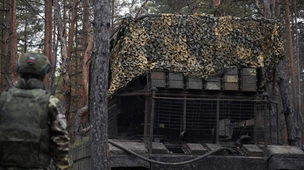 Расчет ТОС-1А «Солнцепек» уничтожил живую силу ВСУ в Харьковской области
Расчет ТОС-1А «Солнцепек» уничтожил живую силу ВСУ в Харьковской области