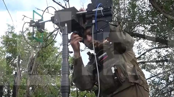Военнослужащие показали кадры работы дронов-перехватчиков в зоне СВО
Военнослужащие показали кадры работы дронов-перехватчиков в зоне СВО