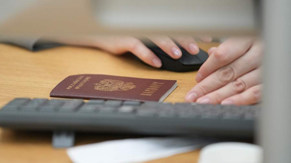 
                    В МВД заявили о росте числа желающих стать гражданами РФ европейцев

        