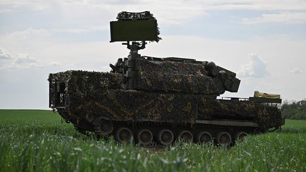 Силы ПВО уничтожили украинский беспилотник на подлете к Москве
Силы ПВО уничтожили украинский беспилотник на подлете к Москве