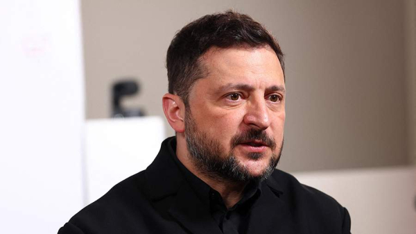 Зеленский заявил о самостоятельном выборе Киева представителя переговоров с РФ
Зеленский заявил о самостоятельном выборе Киева представителя переговоров с РФ
