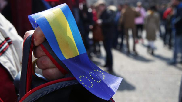
                    Премьер Украины заявила об одобрении ЕС старта переговоров о вступлении Киева в блок

        
