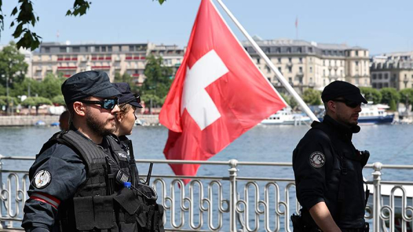 Посол РФ назвал антироссийской новую стратегию нацбезопасности Швейцарии
Посол РФ назвал антироссийской новую стратегию нацбезопасности Швейцарии