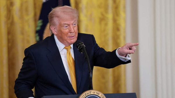 
                    Палата представителей одобрила ограничение полномочий Трампа в войне с Ираном

        